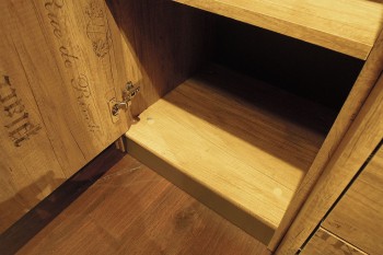 Шкаф для белья «Пилигрим» (Дуб Каньон светлый, Фон серый) в Бородино - borodino.mebel54.com | фото